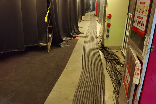 丰县柴油发电机组的输出电压可以调节到哪些范围？